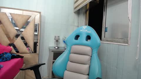 Allison  online show from February 2026 01:25:02 AM