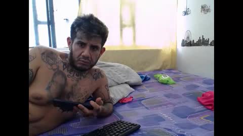 Snapshot of allison_baby_2416 chatting on April 2026 04:01:01 PM Alisson online show from April 2026 04:01:01 PM