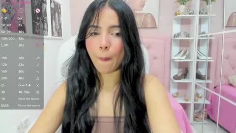 Snapshot of allison_garcia chatting on April 2026 05:39:02 PM ALLISON online show from April 2026 05:39:02 PM