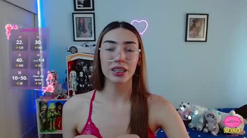 Snapshot of allisonblossom chatting on December 2024 09:12:02 PM online show from December 2024 09:12:02 PM