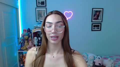 Snapshot of allisonblossom chatting on January 2025 11:54:01 PM online show from January 2025 11:54:01 PM