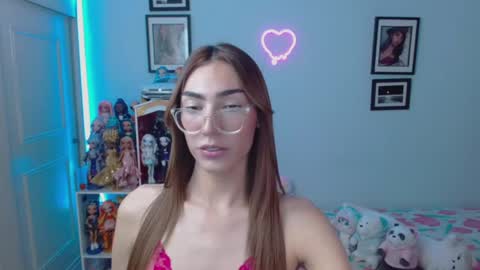 Snapshot of allisonblossom chatting on January 2025 01:37:02 AM online show from January 2025 01:37:02 AM