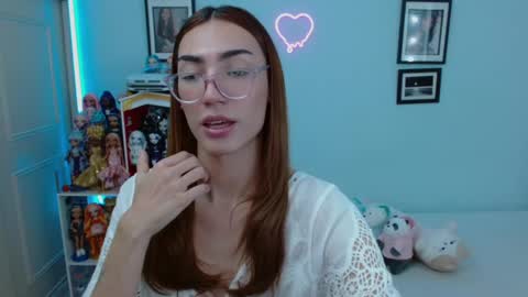 Snapshot of allisonblossom chatting on February 2025 06:02:02 AM online show from February 2025 06:02:02 AM