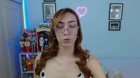 Snapshot of allisonblossom chatting on March 2025 08:27:02 PM online show from March 2025 08:27:02 PM