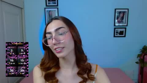 Snapshot of allisonblossom chatting on October 2025 07:45:02 PM online show from October 2025 07:45:02 PM
