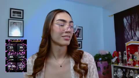 Snapshot of allisonblossom chatting on October 2025 07:44:02 PM online show from October 2025 07:44:02 PM