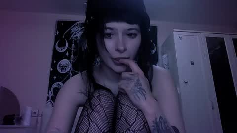 Alis online show from April 2026 07:47:02 PM