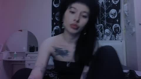 Alis online show from April 2026 07:07:01 PM