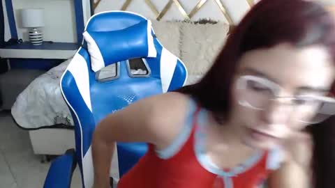 Snapshot of allisonlove_88 chatting on January 2025 08:14:02 AM ALLISON online show from January 2025 08:14:02 AM