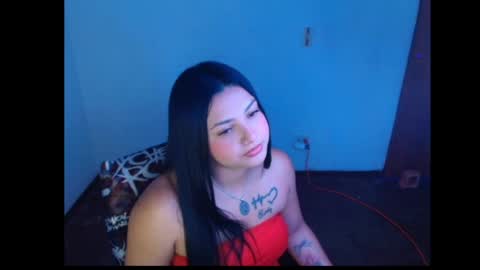 Snapshot of allisonn_smith18 chatting on April 2026 05:43:02 AM Alisson online show from April 2026 05:43:02 AM