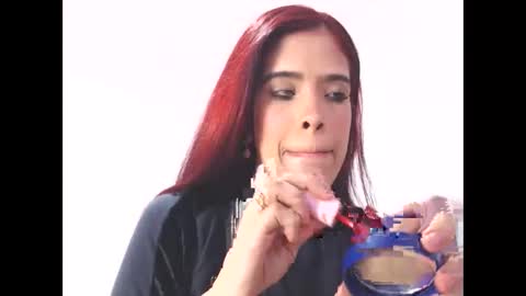 Snapshot of allisonsweet1 chatting on February 2026 06:59:02 AM Salome online show from February 2026 06:59:02 AM