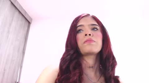 Snapshot of allisonsweet1 chatting on April 2026 07:22:02 AM Salome online show from April 2026 07:22:02 AM