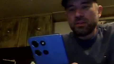 Snapshot of allitrunnin chatting on April 2026 05:00:02 AM allitrunnin online show from April 2026 05:00:02 AM