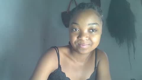 Snapshot of allizida01 chatting on January 2026 07:02:02 AM allizida01 online show from January 2026 07:02:02 AM