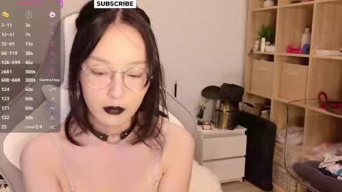 Snapshot of alllinaeve chatting on January 2025 09:28:01 PM Alina online show from January 2025 09:28:01 PM