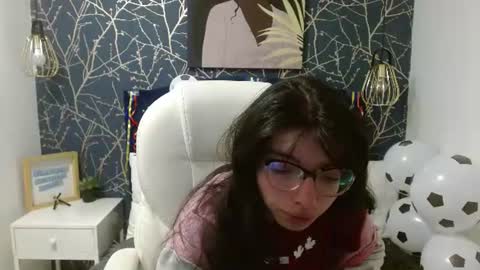 Snapshot of alllyson_ chatting on June 2026 07:38:02 PM alison online show from June 2026 07:38:02 PM