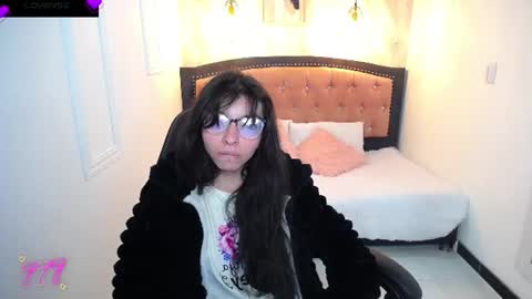 Snapshot of alllyson_ chatting on July 2026 08:22:01 PM alison online show from July 2026 08:22:01 PM