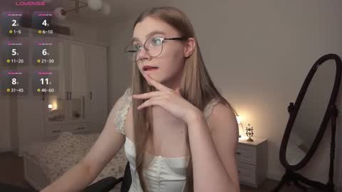 Snapshot of allotropp chatting on March 2025 05:14:02 PM ALOTROPP NOT BABY online show from March 2025 05:14:02 PM