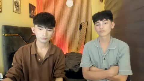 Snapshot of alluring_alpha chatting on September 2025 01:23:01 PM kim and josh online show from September 2025 01:23:01 PM