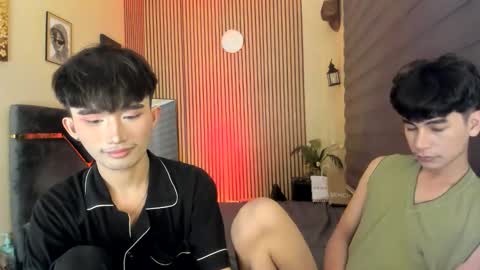 Snapshot of alluring_alpha chatting on October 2025 02:01:01 AM kim and josh online show from October 2025 02:01:01 AM