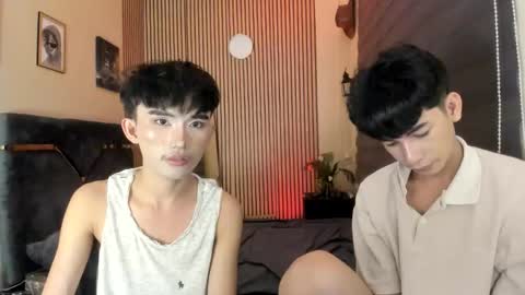 Snapshot of alluring_alpha chatting on October 2025 07:30:02 AM kim and josh online show from October 2025 07:30:02 AM