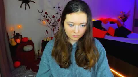 Snapshot of alluringeyess chatting on October 2025 12:09:02 PM alluringeyess online show from October 2025 12:09:02 PM