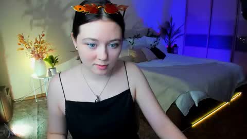 Snapshot of alluringeyess chatting on November 2025 11:20:02 AM alluringeyess online show from November 2025 11:20:02 AM