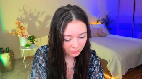 Snapshot of alluringeyess chatting on November 2025 09:23:01 AM alluringeyess online show from November 2025 09:23:01 AM