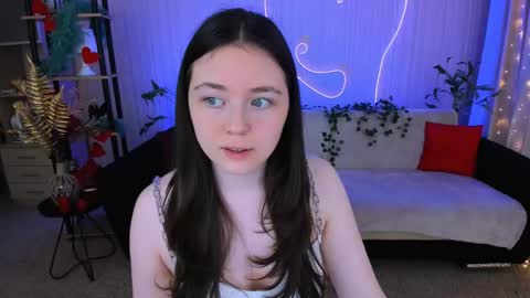 alluringeyess online show from June 2026 04:35:01 PM