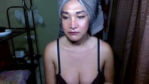 Snapshot of alluringriccaxxx chatting on May 2026 10:42:02 AM alluringriccaxxx online show from May 2026 10:42:02 AM