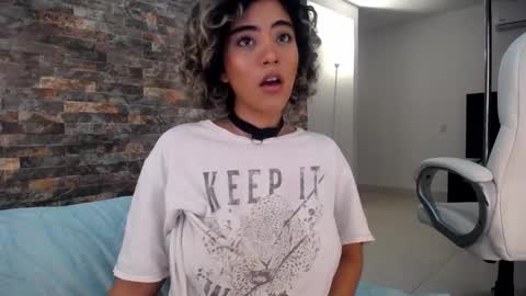 ally_summer online show from January 2025 12:34:02 AM