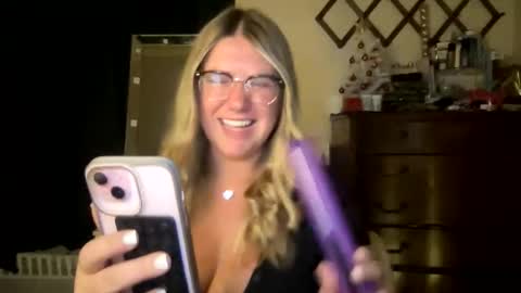 allyanalangel online show from December 2025 11:09:02 PM