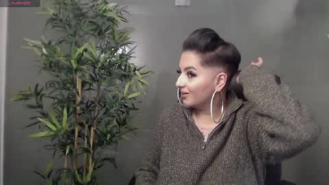         online show from February 2025 09:16:02 PM