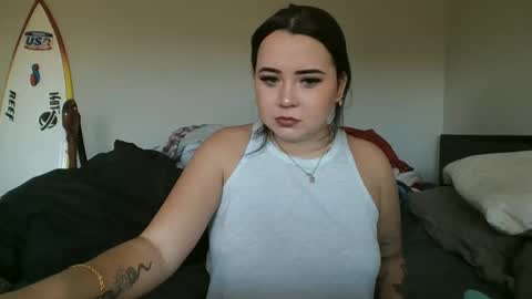 Snapshot of allylove2626 chatting on October 2025 09:13:01 PM allylove2626 online show from October 2025 09:13:01 PM