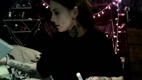 Snapshot of allymoon1369 chatting on April 2026 12:11:02 AM allymoon1369 online show from April 2026 12:11:02 AM