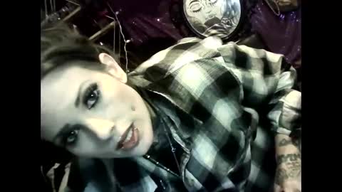 Snapshot of allymoon1369 chatting on April 2026 08:37:02 AM allymoon1369 online show from April 2026 08:37:02 AM