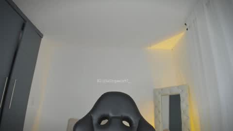 Snapshot of allysnow chatting on February 2026 12:53:02 PM Kelly online show from February 2026 12:53:02 PM