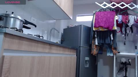 Snapshot of allysonstonne chatting on December 2025 09:54:02 PM Allysonstonnes online show from December 2025 09:54:02 PM