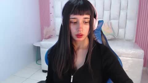 Snapshot of allyssa_bellini_s chatting on September 2025 03:28:01 AM Allysa online show from September 2025 03:28:01 AM