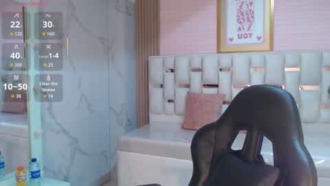 Snapshot of allyssa_bellini_s chatting on September 2025 08:24:01 PM Allysa online show from September 2025 08:24:01 PM