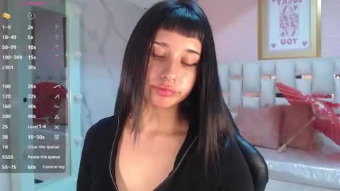 Snapshot of allyssa_bellini_s chatting on October 2025 08:42:01 PM Allysa online show from October 2025 08:42:01 PM