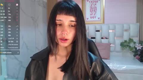 Snapshot of allyssa_bellini_s chatting on October 2025 09:24:02 PM Allysa online show from October 2025 09:24:02 PM