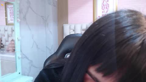 Snapshot of allyssa_bellini_s chatting on November 2025 03:26:02 AM Allysa online show from November 2025 03:26:02 AM