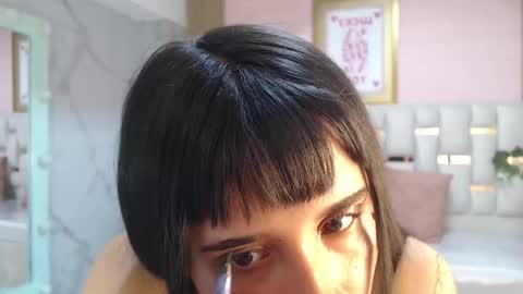 Snapshot of allyssa_bellini_s chatting on November 2025 01:48:01 PM Allysa online show from November 2025 01:48:01 PM