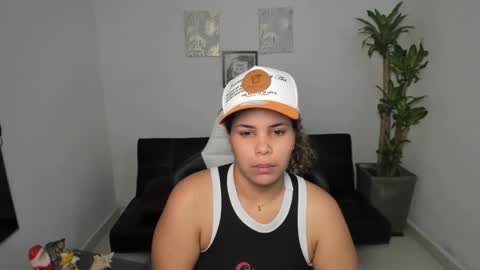 allyssann online show from December 2024 11:08:02 PM