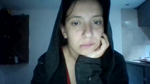 Snapshot of alma_amy chatting on October 2025 08:42:02 PM Alma online show from October 2025 08:42:02 PM