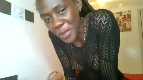 Snapshot of alma_feliz chatting on June 2026 10:40:02 PM alma online show from June 2026 10:40:02 PM