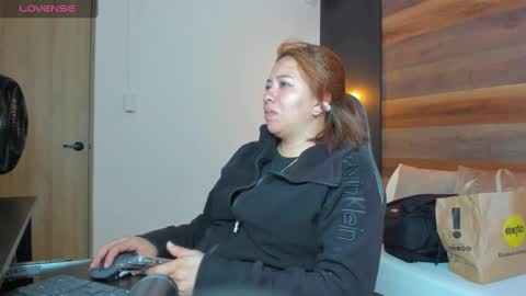 Snapshot of alma_fenix chatting on September 2025 12:10:02 PM ALMA FENIX online show from September 2025 12:10:02 PM