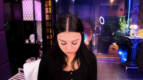 Snapshot of alma_pearl chatting on December 2024 06:19:01 AM Alma online show from December 2024 06:19:01 AM