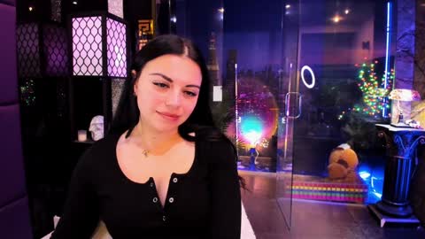 Snapshot of alma_pearl chatting on December 2024 09:21:02 AM Alma online show from December 2024 09:21:02 AM